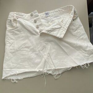 Urban Outifitters White Denim Skirt in Large